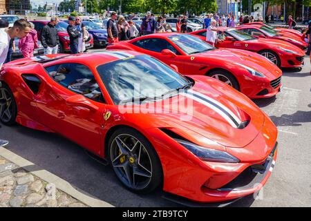 Liepaja, Lettland, 20. Juli 2023: Veranstaltung und öffentliche Autosalon des Ferrari F8 in Europa Stockfoto