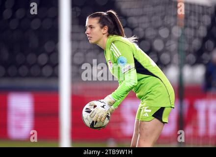 Walisische Torhüterin Olivia Clark während des Gruppenspiels der UEFA Women's Nations League im Stadion Swansea.com, Wales. Bilddatum: Dienstag, 5. Dezember 2023. Stockfoto