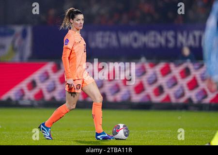 Tilburg, Niederlande. Dezember 2023. TILBURG, NIEDERLANDE - 5. DEZEMBER: Dominique Janssen aus den Niederlanden während des Gruppenspiels der UEFA Womens Nations League - Liga A zwischen den niederländischen Frauen und den belgischen Frauen im Koning Willem II Stadion am 5. Dezember 2023 in Tilburg, Niederlande (Foto: Joris Verwijst/ Orange Pictures) Credit: Orange Pics BV/Alamy Live News Stockfoto