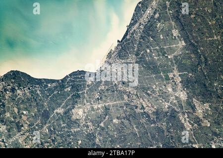 Blick aus Cleveland, Ohio, und seinen weitläufigen Vororten. Stockfoto