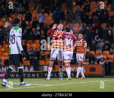BRADFORD, GROSSBRITANNIEN. Dezember 2023. EFL-TROPHÄE: Bradford City AFC gegen Liverpool FC unter 21 Jahren Andy Cook von Bradford City Goal Celebrations Credit Paul B Whitehurst/Alamy Live News Stockfoto