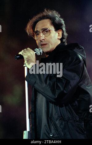 Mantova Italien 1997-05-31: Franco Battiato während der Festivalbar 1997 auf der Piazza Sordello Mantova Stockfoto