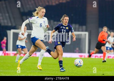 Glasgow, Schottland, Großbritannien. Dez. 23. Glasgow, Großbritannien. Schottland spielte gegen England in der UEFA Women's League im Hampden Park, Glasgow, Schottland. Dies ist das letzte Spiel der UEFA Women's Nations League, Credit: Findlay/Alamy Live News Stockfoto