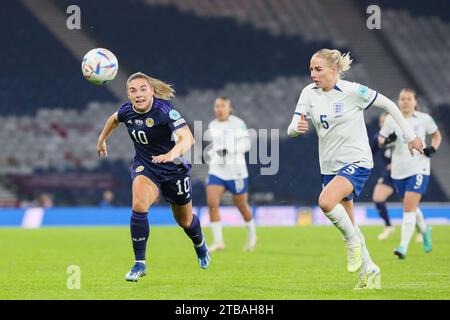 Glasgow, Schottland, Großbritannien. Dez. 23. Glasgow, Großbritannien. Schottland spielte gegen England in der UEFA Women's League im Hampden Park, Glasgow, Schottland. Dies ist das letzte Spiel der UEFA Women's Nations League, Credit: Findlay/Alamy Live News Stockfoto