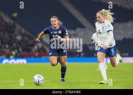 Glasgow, Schottland, Großbritannien. Dez. 23. Glasgow, Großbritannien. Schottland spielte gegen England in der UEFA Women's League im Hampden Park, Glasgow, Schottland. Dies ist das letzte Spiel der UEFA Women's Nations League, Credit: Findlay/Alamy Live News Stockfoto