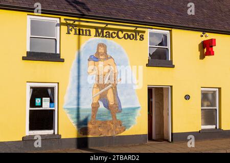 Finn MacCool's Pub, Bushmills, County Antrim, Nordirland, Großbritannien Stockfoto