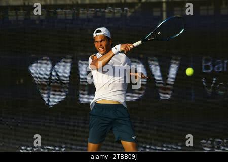 Puerto Cabello, Carabobo, Venezuela. Dezember 2023. Dezember 2023. Ignacio Parisca, aus Venezula, während des Spiels beim internationalen Tennisturnier der Dracula Open in Puerto Cabello, Venezuela. Foto: Juan Carlos Hernandez (Credit Image: © Juan Carlos Hernandez/ZUMA Press Wire) NUR REDAKTIONELLE VERWENDUNG! Nicht für kommerzielle ZWECKE! Stockfoto