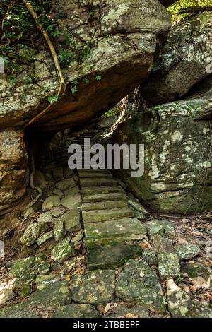 Phu Phra bat Historical Park, schmale Passage des Steingartens, Ban Phue, Udon Thani, isan, Thailand, Südostasien, Asien Stockfoto