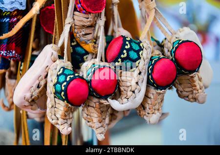 Serbische nationale Schuhe - Opanci Stockfoto