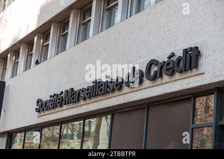 Marseille, Frankreich - 28. Januar 2022: Zweigstelle der Societe Marseillaise de Credit, einer französischen Nationalbank in Marseille. Stockfoto