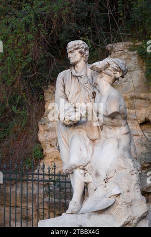 Marseille, Frankreich - 28. Januar 2022: Statue von Pierre Puget (1620 – 1694), einem französischen Barockmaler, Bildhauer, Architekt und Ingenieur. Befindet sich im Stockfoto