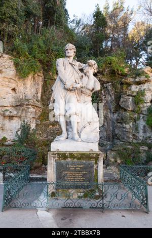 Marseille, Frankreich - 28. Januar 2022: Statue von Pierre Puget (1620 – 1694), einem französischen Barockmaler, Bildhauer, Architekt und Ingenieur. Befindet sich im Stockfoto