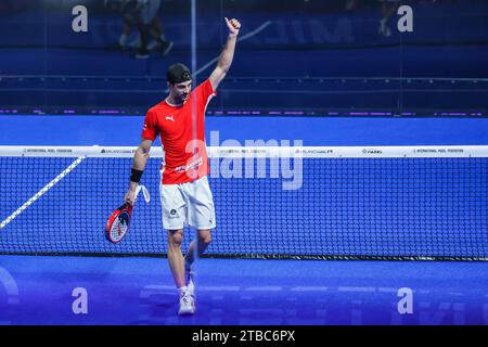 Mailand, Italien. Dezember 2023. Gonzalez Jeronimo (ESP) feiert während der Milano Premiere Padel P1 in der Allianz Cloud Arena. Quelle: SOPA Images Limited/Alamy Live News Stockfoto