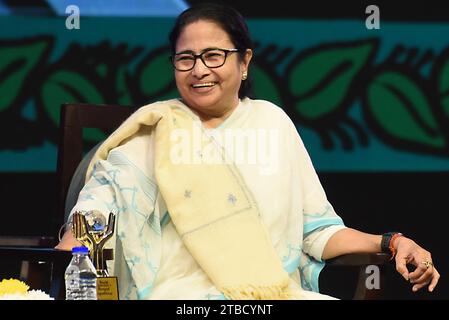 Kalkutta, Indien. Dezember 2023. Westbengalen-Chefministerin Mamata Banerjee weiht am 5. Dezember 2023 das 29. Internationale Filmfestival in Kolkata ein. (Foto: Debajyoti Chakraborty/NurPhoto)0 Credit: NurPhoto SRL/Alamy Live News Stockfoto