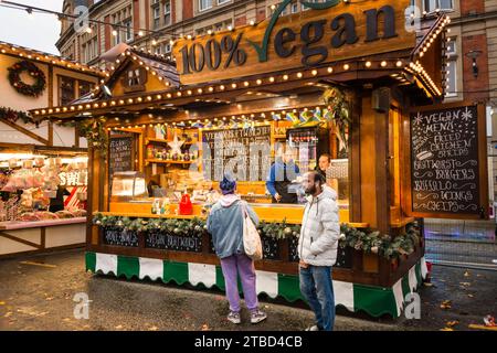 Christmas Market Food Hut, Sheffield, Yorkshire, Großbritannien Stockfoto