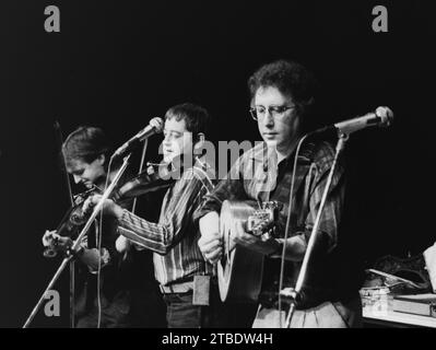 Whippersnapper die britische Progressive Folk-Gruppe trat im Januar 1987 im Merlin Theatre in Frome, Somerset auf, Chris Leslie, Dave Swarbrick an Stockfoto