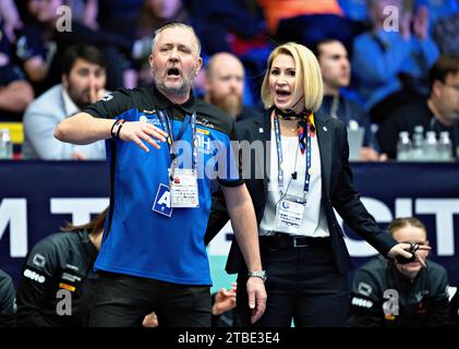 Coach per Johansson aus den Niederlanden während des IHF-Handball-WM-Spiels der Frauen zwischen den Niederlanden und Brasilien in der Hauptrunde 4 in der Arena Nord in Frederikshavn, Dänemark am Mittwoch, den 6. Dezember 2023. (Foto: Henning Bagger/Ritzau Scanpix) Stockfoto