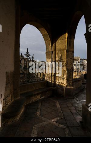 Ronda, Malaga, Spanien - 23. Oktober 2023: Wunderschöner Panoramablick auf Ronda in der Provinz Malaga, Spanien, am Nachmittag Stockfoto