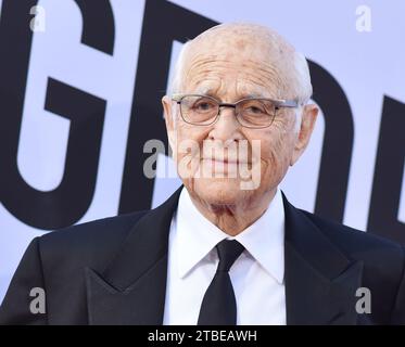 Hollywood, USA. Dezember 2023. Norman Lear, 101 Jahre alt, starb am 6. Dezember 2023 in seinem Haus in Los Angeles, Kalifornien. -------------------------------------------------------------------------------- Norman Lear bei der 46. AFI Life Achievement Award Gala Tribute zu Ehren von George Clooney am 7. Juni 2018 im Dolby Theatre in Hollywood, KALIFORNIEN. © O'Connor/AFF-USA.com Credit: AFF/Alamy Live News Stockfoto