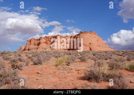 Foto von Buttes und Canyons im Lake Powell Navajo Tribal Park in Page östlich von Lechee, Arizona USA. Stockfoto