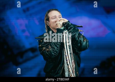 Irama & Rkomi leben im Mediolanum Forum Assago Stockfoto