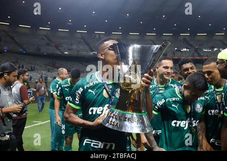 Belo Horizonte, Brasilien. Dezember 2023. Palmeiras feiert den Titel des brasilianischen Champions 2023 in Mineirão, Belo Horizonte, MG. Quelle: Doug Patrício/FotoArena/Alamy Live News Stockfoto