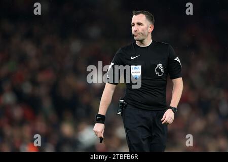 Manchester, Großbritannien. Dezember 2023. Schiedsrichter Chris Kavanagh während des Premier League-Spiels in Old Trafford, Manchester. Der Bildnachweis sollte lauten: Gary Oakley/Sportimage Credit: Sportimage Ltd/Alamy Live News Stockfoto