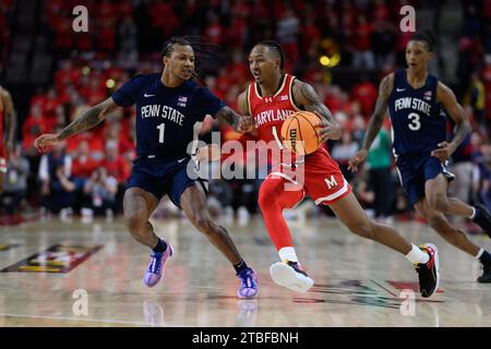 College Park, MD, USA. Dezember 2023. Maryland Terrapins schützen Jahmir Young (1) während des NCAA Basketballspiels zwischen den Penn State Nittany Lions und den Maryland Terrapins im Xfinity Center in College Park, MD. Reggie Hildred/CSM/Alamy Live News Stockfoto