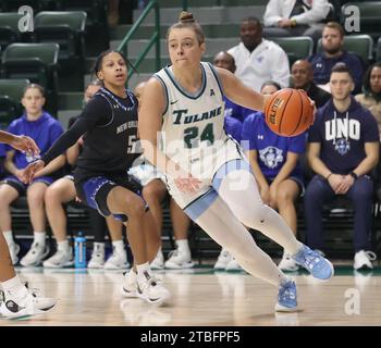 New Orleans, USA. Dezember 2023. Während eines Basketballspiels für Frauen in der Fogleman Arena in New Orleans, Louisiana, am Mittwoch, den 6. Dezember 2023. (Foto: Peter G. Forest/SIPA USA) Credit: SIPA USA/Alamy Live News Stockfoto