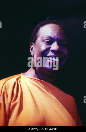 Nina Simone, amerikanische Jazz- und Blues-Sängerin und Jazz Pianistin, Portrait um 1990. Stockfoto