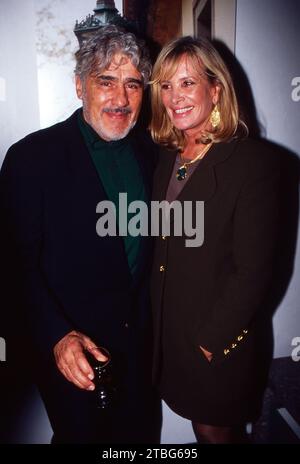 Schauspieler Mario Adorf mit Ehefrau Monique Faye, um 1996. Stockfoto