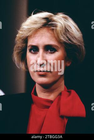 Beatrice Richter, deutsche Schauspielerin, Kabarettistin, Entertainerin, Porträt, Deutschland, 1989. Beatrice Richter, deutsche Schauspielerin, Kabarettistin und Entertainerin, Porträt, Deutschland, 1989. Stockfoto