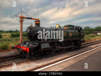 4160 Dampfzug mit Wasser an der Bishops Lydeard Station Stockfoto