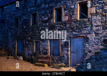 Portsoy historisches Gebäude zur blauen Stunde. Aberdeenshire, Schottland Stockfoto