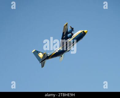 San Francisco, USA, 8. Oktober ,2023 Fat Albert Support Flugzeug während der Anzeige Stockfoto