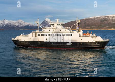 Rodoy Ro-RO/Passagierschifffähre, Bodo-Überfahrt von Nesna in Nordland, Norwegen, Skandinavien, Europa im Oktober Stockfoto