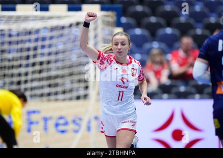 Herning, Dänemark. Dezember 2023. Poalnds Mariola Wiertelak feiert während des IHF Handball-WM-Spiels der Frauen zwischen Serbien und Polen in der Hauptrundengruppe 3 in der Arena Nord in Frederikshavn Dänemark Donnerstag, 7. Dezember 2023 Credit: Ritzau/Alamy Live News Stockfoto