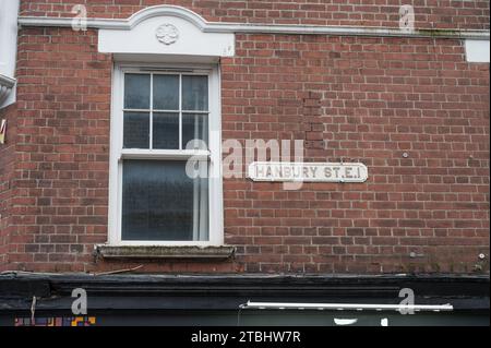 Namensschild der Hanbury Street an der Wand des Gebäudes, East London, England, Großbritannien Stockfoto