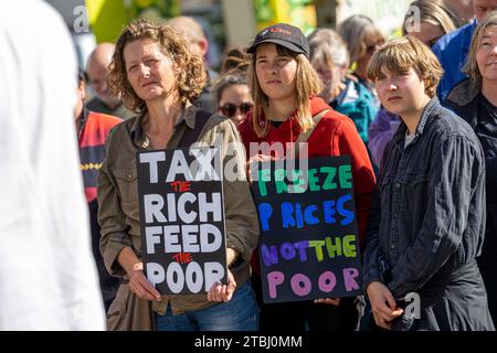 Falmouth, Cornwall Großbritannien - 10.01.22: Genug ist genug - Lebenshaltungskosten in Falmouth kommt es zu Protesten, da die Kraftstoffkosten weiter steigen. Stockfoto