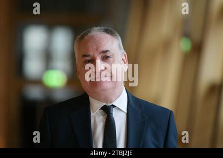 Edinburgh Schottland, Vereinigtes Königreich 07. Dezember 2023. Richard Lochhead MSP im schottischen Parlament. Credit sst/alamy Live News Stockfoto