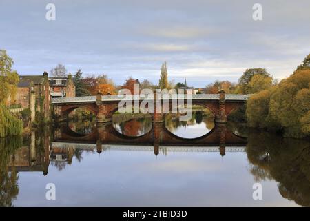 Die Buccleuch Street Brücke über den Fluss Nith, Dumfries Town, Dumfries and Galloway, Schottland, Großbritannien Stockfoto