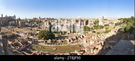 Ein Panoramablick auf die Ruinen des Forum Romanum, Forum romano, Rom, Italien Stockfoto