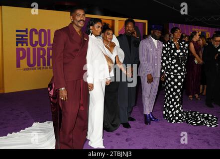 Los Angeles, Kalifornien, USA. Dezember 2023. (L-R) Colman Domingo, Ciara Prinzessin Wilson PKA Ciara, Taraji P. Henson, Corey Hawkins, Regisseur Blitz Bazawule und Fantasia Barrino-Taylor nehmen an der Weltpremiere von Warner Bros. Teil. „The Color Purple“ im Academy Museum of Motion Pictures am 06. Dezember 2023 in Los Angeles, Kalifornien. Quelle: Jeffrey Mayer/Jtm Photos/Media Punch/Alamy Live News Stockfoto