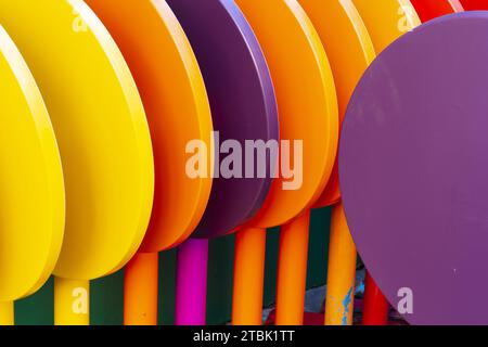 Bunte Klappstühle und Tische, Paris, Frankreich, Europa Stockfoto