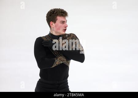 Zagreb, Kroatien. Dezember 2023. David Sedej aus Slowenien tritt am 2. Tag der 55. Goldenen Pirouette in Zagreb, Kroatien, am 7. Dezember 2023 in den Paaren Free Skating an. Foto: Igor Kralj/PIXSELL Credit: Pixsell/Alamy Live News Stockfoto