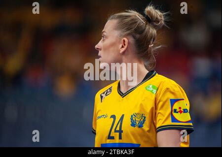 Göteborg, Schweden. Dezember 2023. Nathalie Hagman von Schweden während des Spiels der IHF Frauen Handball-Weltmeisterschaft 2023 zwischen Schweden und Kamerun am 7. Dezember 2023. Quelle: PS Photo / Alamy Live News Stockfoto