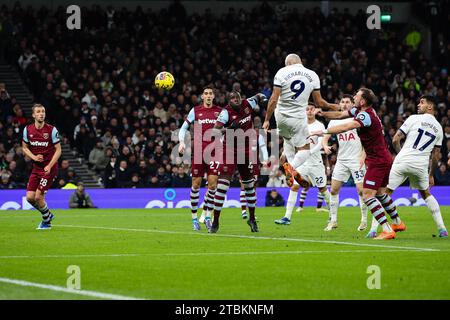 LONDON, Großbritannien - 7. Dezember 2023: Richarlison of Tottenham Hotspur spielt während des Premier League-Spiels zwischen Tottenham Hotspur und West Ham United im Tottenham Hotspur Stadium (Quelle: Craig Mercer/ Alamy Live News) Stockfoto