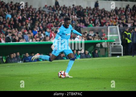 Santander, Spanien, 7. Dezember 2023: Spieler des Athletic Clubs, Iñaki Williams (9), mit dem Ball während der zweiten Runde des SM El Rey Cup 2023-24 zwischen CD Cayon und Athletic Club, am 07. Dezember 2023 auf den El Sardinero Sports Fields in Santander, Spanien. Quelle: Alberto Brevers / Alamy Live News. Stockfoto