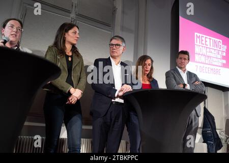 Europe-Ecologie-Les Verts (EELV) ehemaliger Präsidentschaftskandidat Yannick Jadot, französischer linker Parteivorsitzender La France Insoumise (LFI), Raquel Garrido, französischer Ökologe, Cyrielle Chatelain, französischer Parteiabgeordneter Elsa Faucillon, französischer Parteisekretär der Sozialistischen Partei, Olivier Faure, stellvertretender Bürgermeister von Paris, zuständig für Solidarität, Kampf gegen Ungleichheit und Ausgrenzung Lea Filoche, Abgeordnete der französischen Linken La France Insoumise (LFI) und Mitglied der linken Koalition Nupes Clementine Autain, Senatorin Fabien Gay und Mitglied der Fre Stockfoto