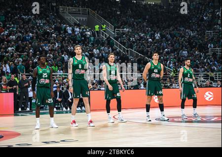 Athen, Lombardei, Griechenland. Dezember 2023. Panathinaikos AKTOR Athen während der Euroleague, Runde 13, Spiel zwischen Panathinaikos AKTOR Athen und Real Madrid in der OAKA Altion Arena am 7. Dezember 2023 in Athen, Griechenland. (Kreditbild: © Stefanos Kyriazis/ZUMA Press Wire) NUR REDAKTIONELLE VERWENDUNG! Nicht für kommerzielle ZWECKE! Stockfoto